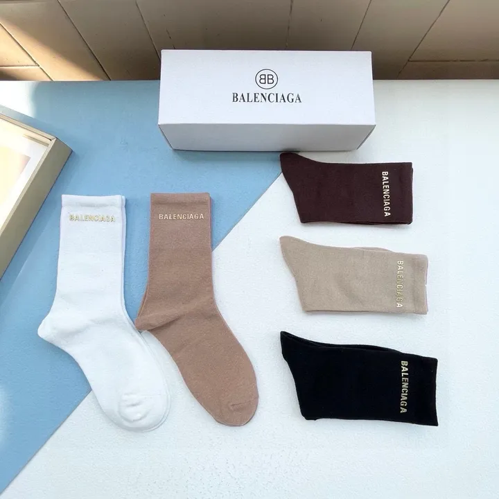 スーパーコピー バレンシアガ 靴下