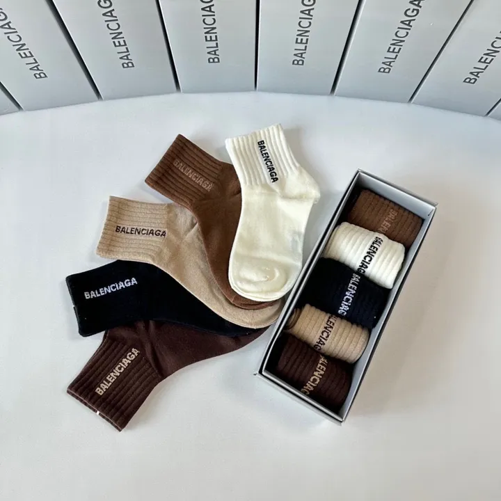 スーパーコピー バレンシアガ 靴下