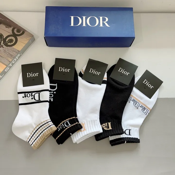 スーパーコピー ディオール 靴下