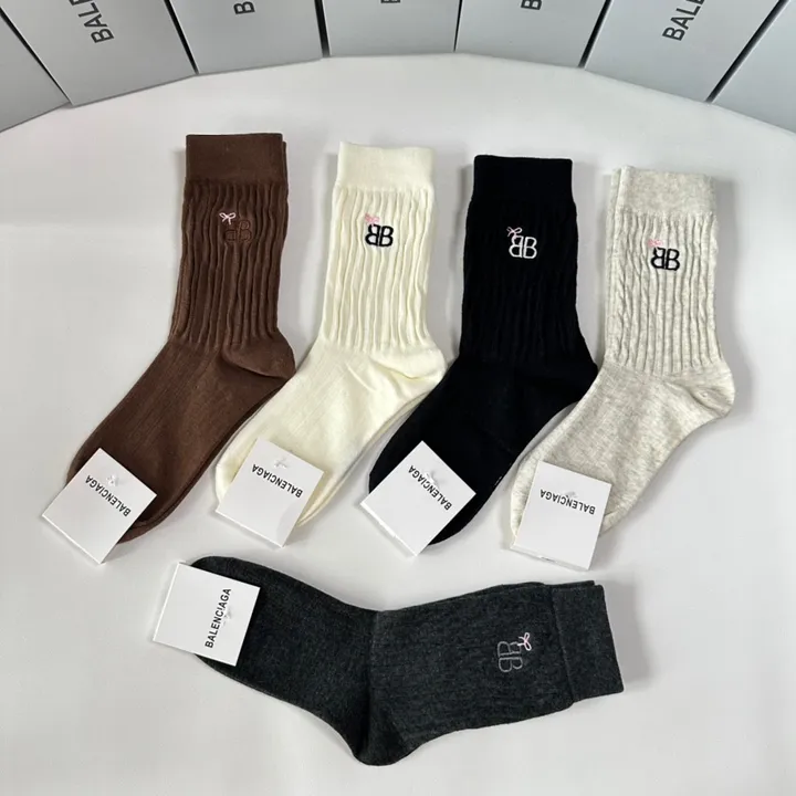 スーパーコピー バレンシアガ 靴下