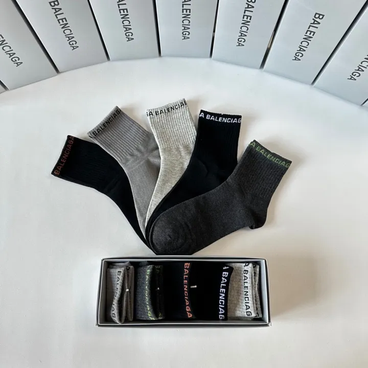 スーパーコピー バレンシアガ 靴下