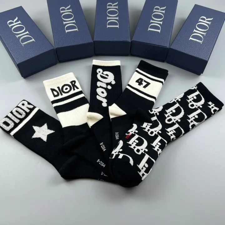 スーパーコピー ディオール 靴下