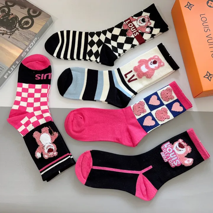 スーパーコピー ルイヴィトン 靴下