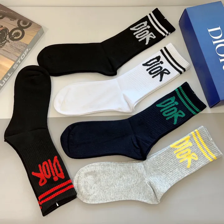 スーパーコピー ディオール 靴下