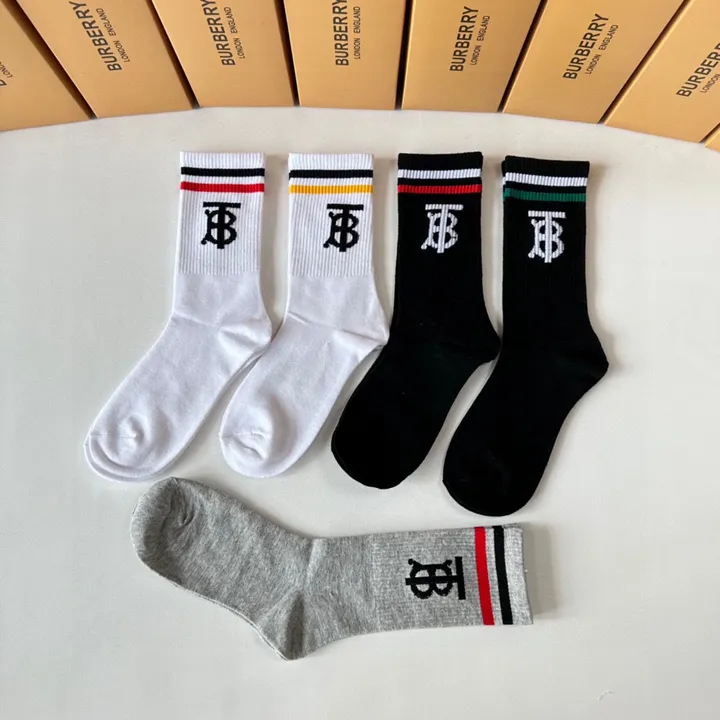 スーパーコピー バーバリー ス 靴下