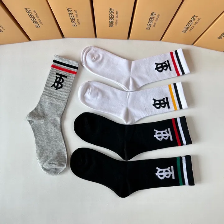 スーパーコピー バーバリー ス 靴下