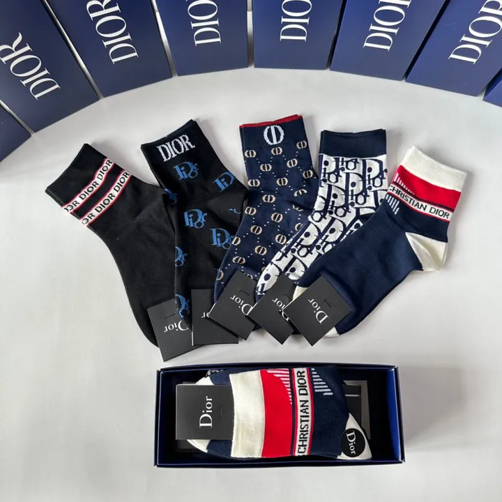 スーパーコピー ディオール 靴下