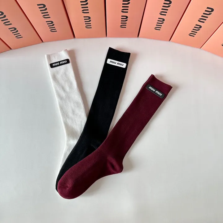 スーパーコピー ミュウミュウ 靴下