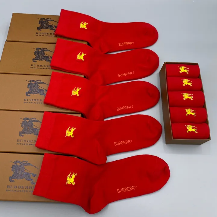 スーパーコピー プラダ 靴下