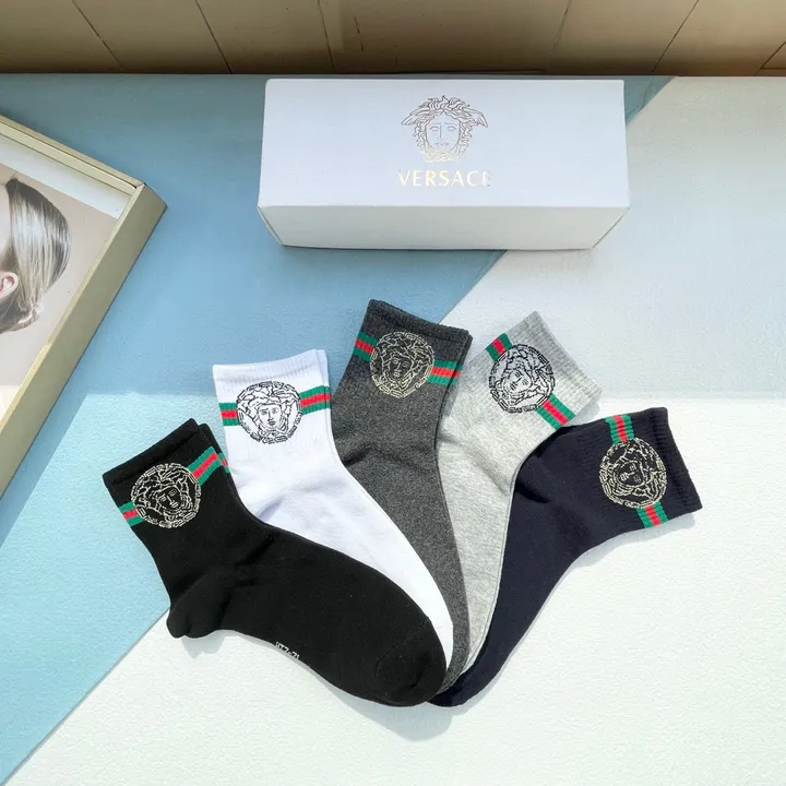 スーパーコピー ヴェルサーチ 靴下
