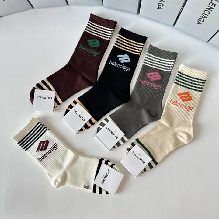 スーパーコピー バレンシアガ 靴下