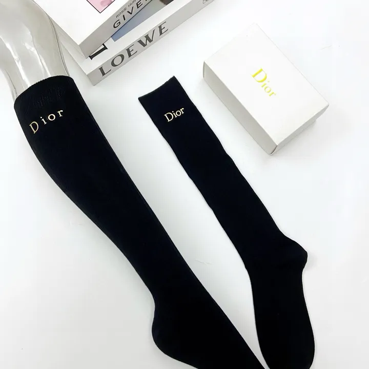 スーパーコピー ディオール 靴下