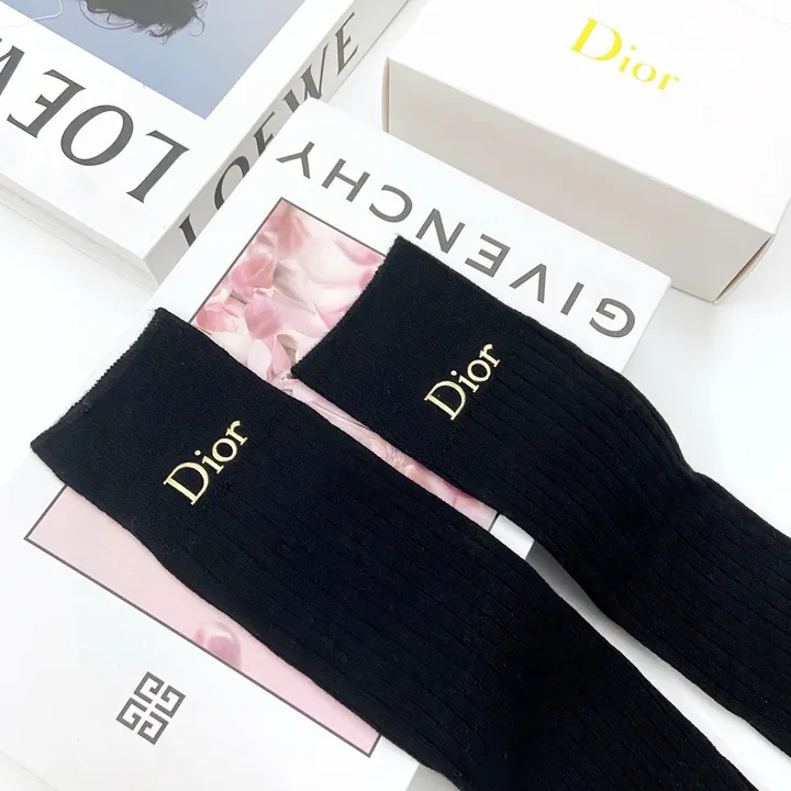スーパーコピー ディオール 靴下