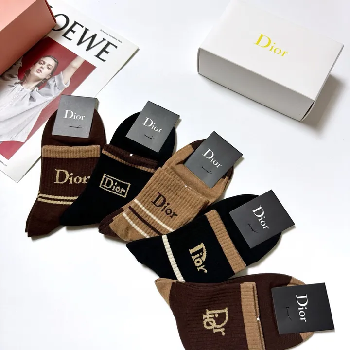 スーパーコピー ディオール 靴下
