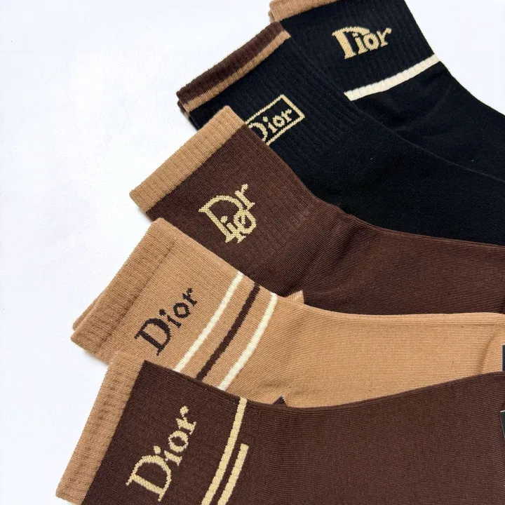 スーパーコピー ディオール 靴下