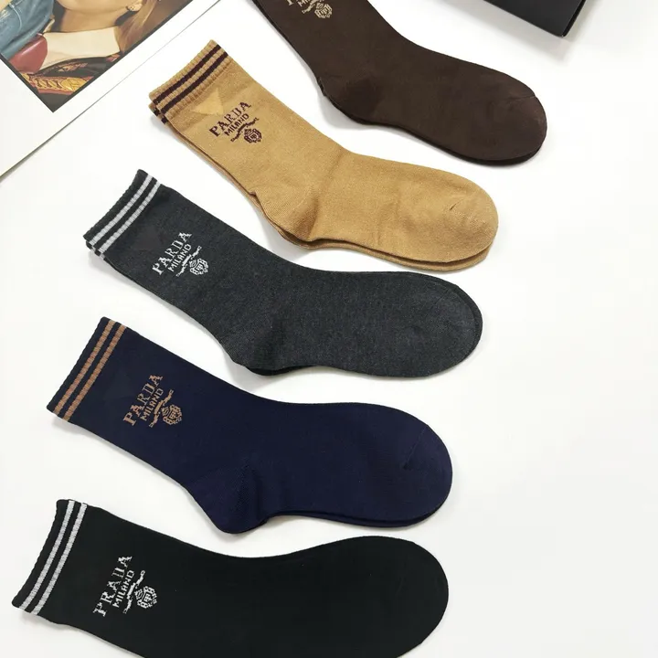 スーパーコピー プラダ 靴下