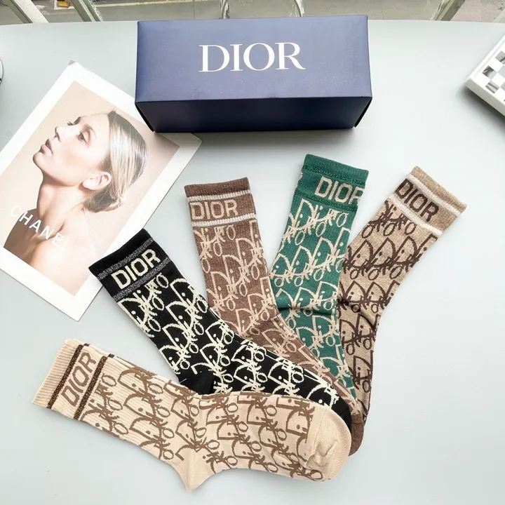 スーパーコピー ディオール 靴下