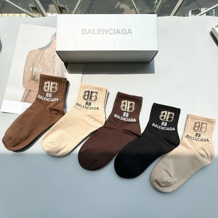 スーパーコピー バレンシアガ 靴下