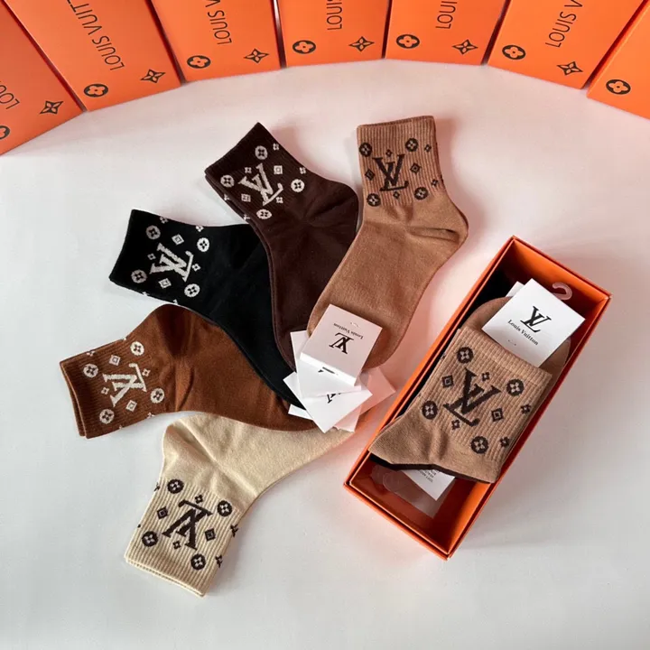 スーパーコピー ルイヴィトン 靴下