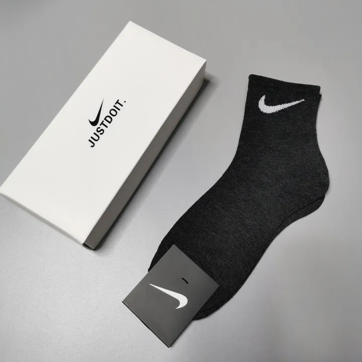 スーパーコピー ナイキ 靴下