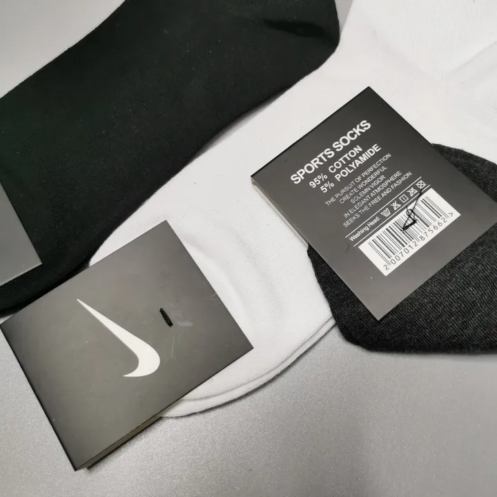 スーパーコピー ナイキ 靴下