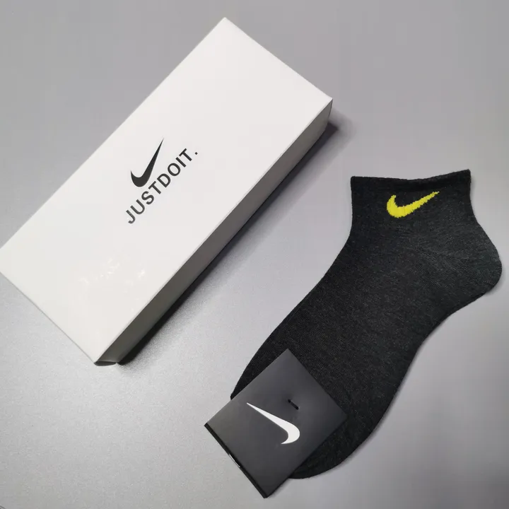スーパーコピー ナイキ 靴下