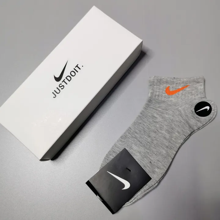 スーパーコピー ナイキ 靴下