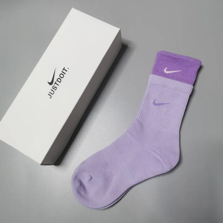 スーパーコピー ナイキ 靴下