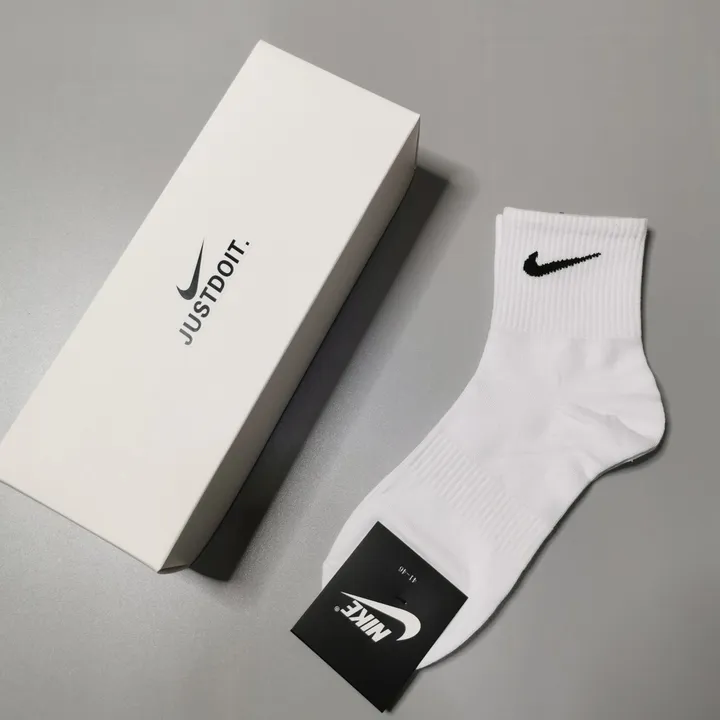 スーパーコピー ナイキ 靴下