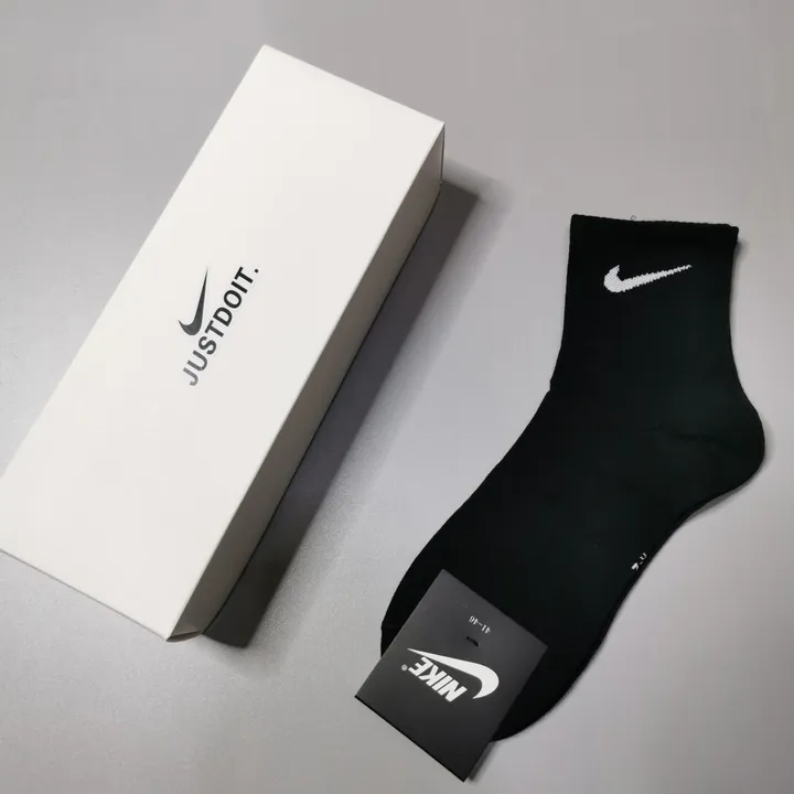 スーパーコピー ナイキ 靴下