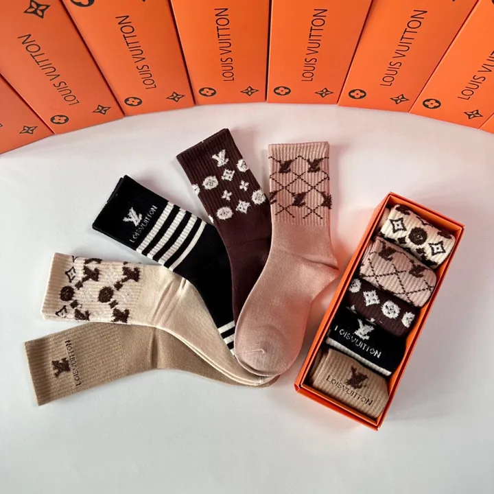 スーパーコピー ルイヴィトン 靴下