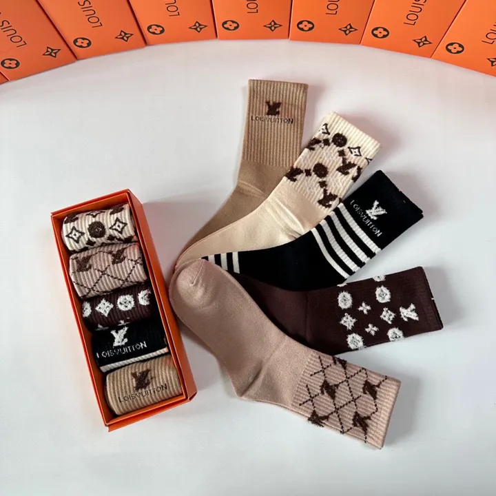 スーパーコピー ルイヴィトン 靴下