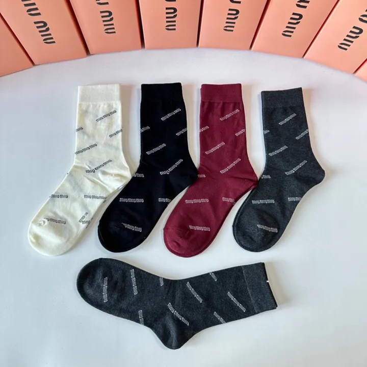 スーパーコピー ミュウミュウ 靴下