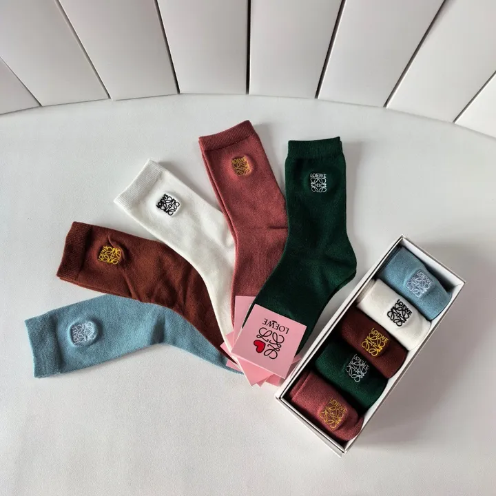 スーパーコピー ロエベ 靴下