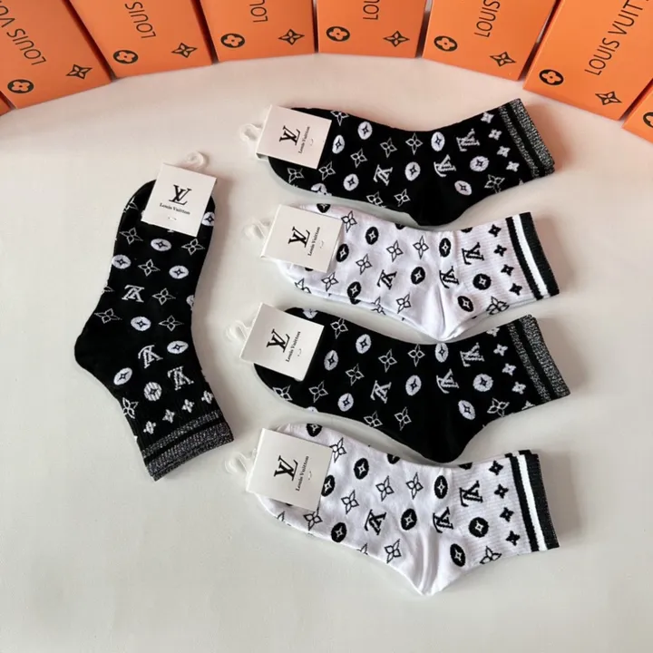 スーパーコピー ルイヴィトン 靴下