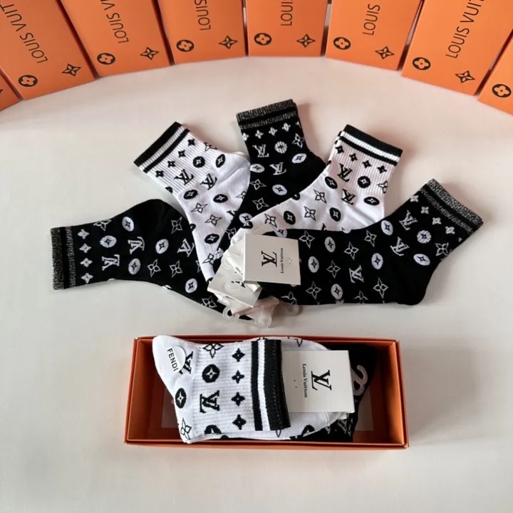 スーパーコピー ルイヴィトン 靴下