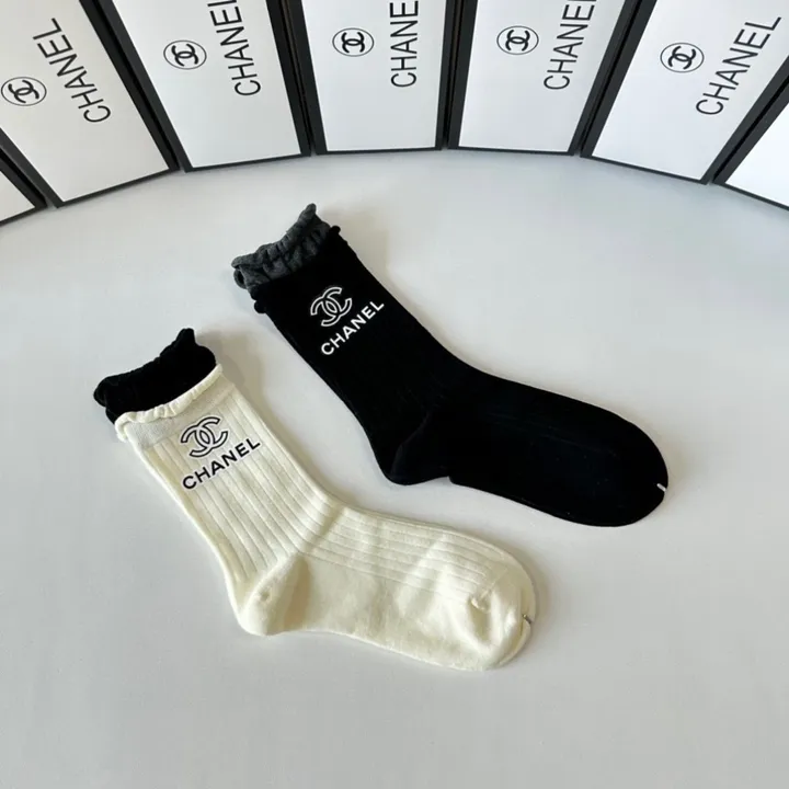 スーパーコピー プラダ 靴下