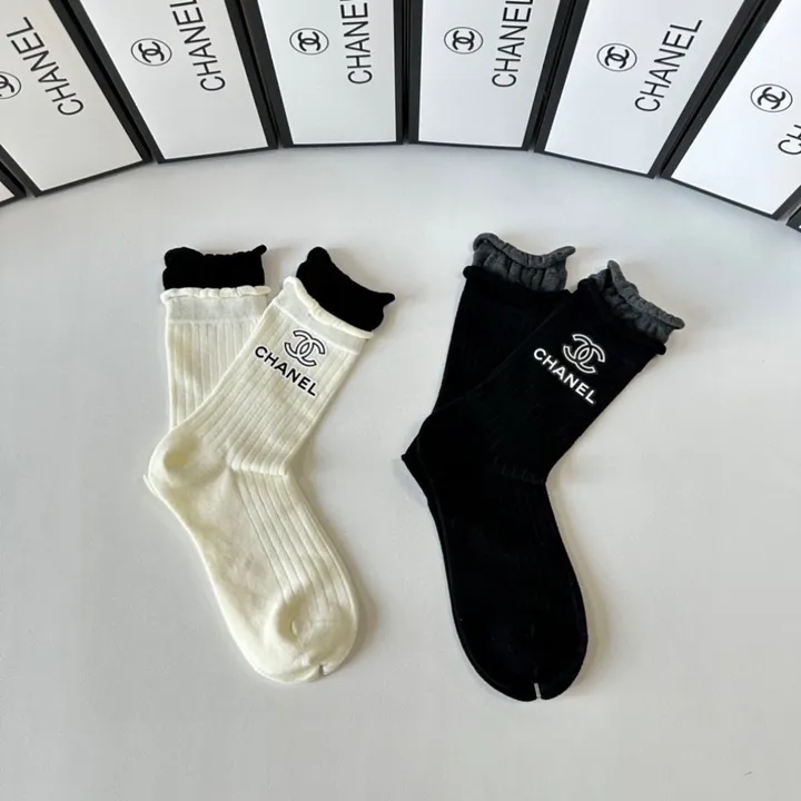 スーパーコピー プラダ 靴下