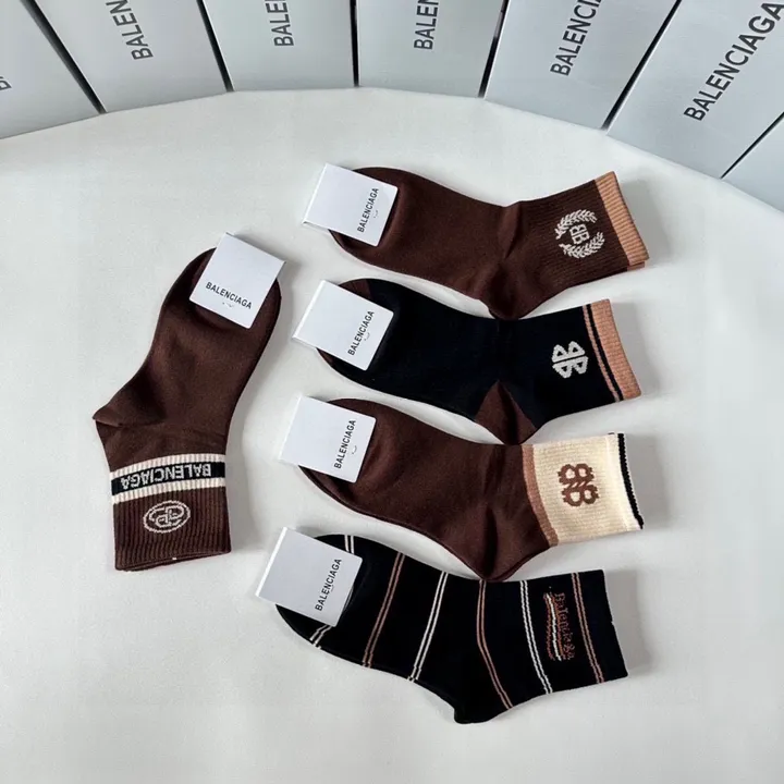 スーパーコピー バレンシアガ 靴下