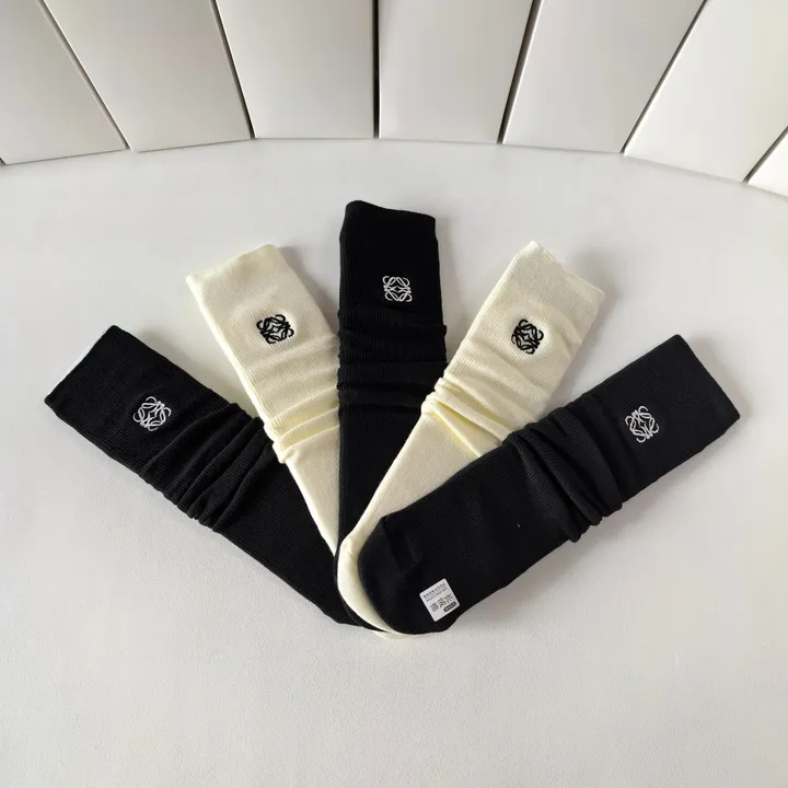 スーパーコピー ロエベ 靴下