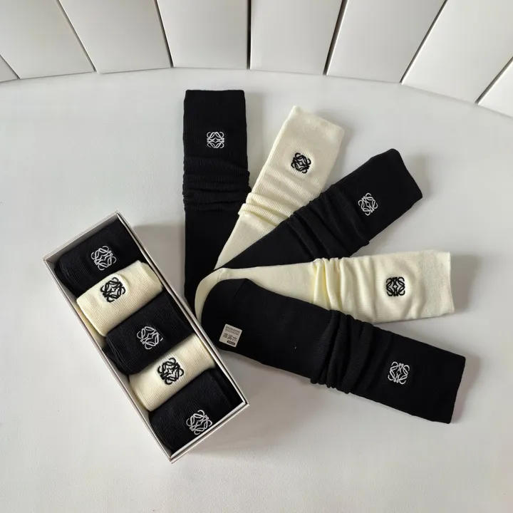 スーパーコピー ロエベ 靴下