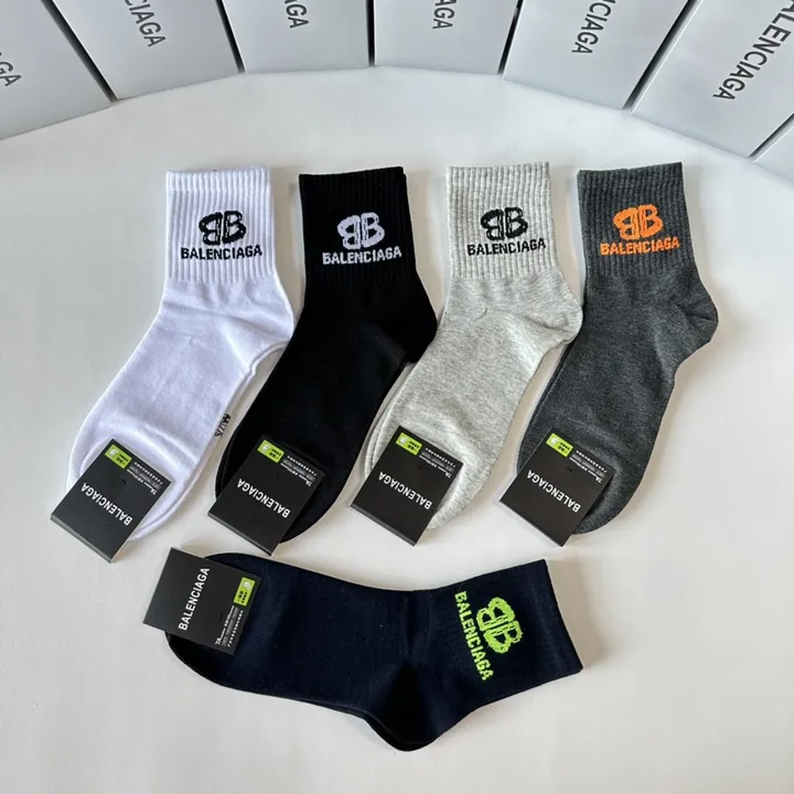 スーパーコピー バレンシアガ 靴下