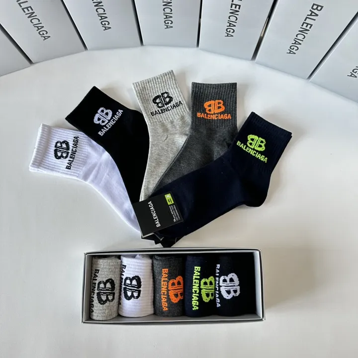 スーパーコピー バレンシアガ 靴下