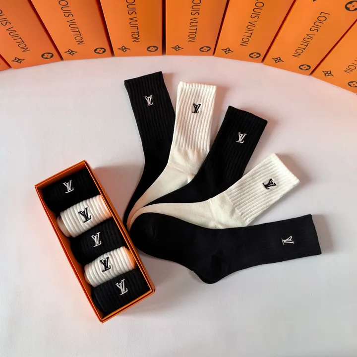 スーパーコピー ルイヴィトン 靴下