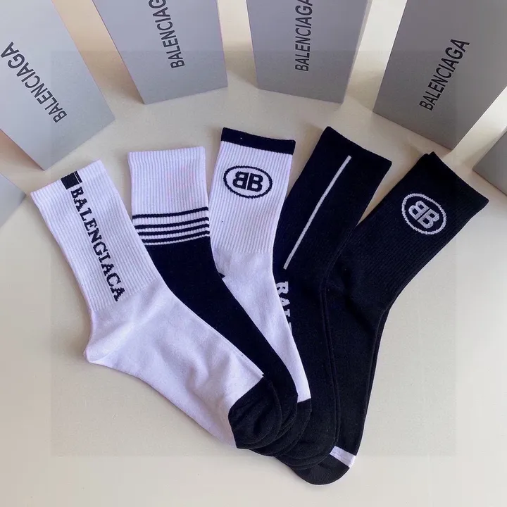スーパーコピー バレンシアガ 靴下