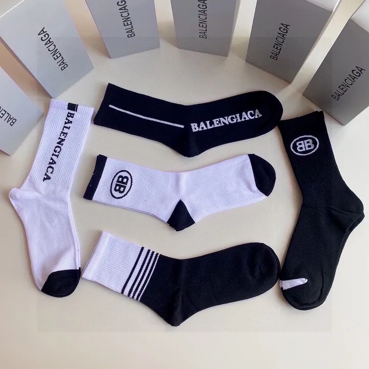 スーパーコピー バレンシアガ 靴下
