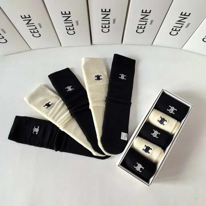スーパーコピー セリーヌ 靴下