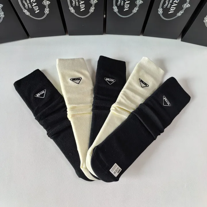 スーパーコピー セリーヌ 靴下