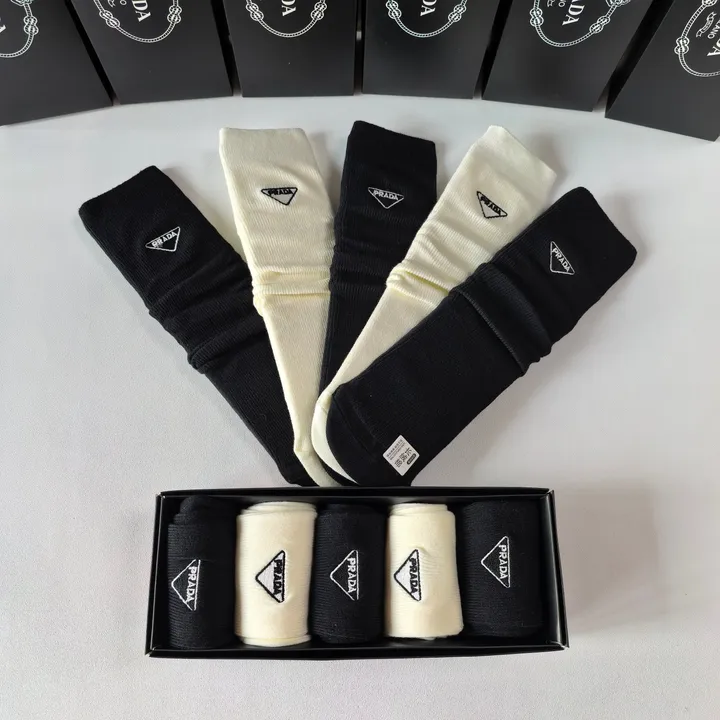 スーパーコピー セリーヌ 靴下