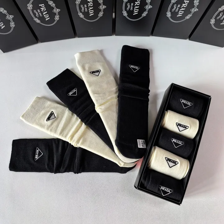 スーパーコピー セリーヌ 靴下